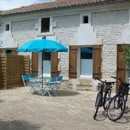Chez Jousseaume Chambre D'Hotes Et Gites Saint-Ciers-Champagne 외부 사진