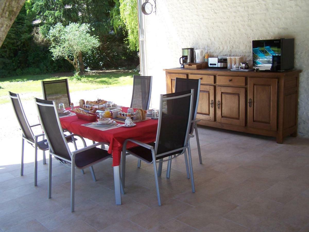 Chez Jousseaume Chambre D'Hotes Et Gites Saint-Ciers-Champagne 외부 사진