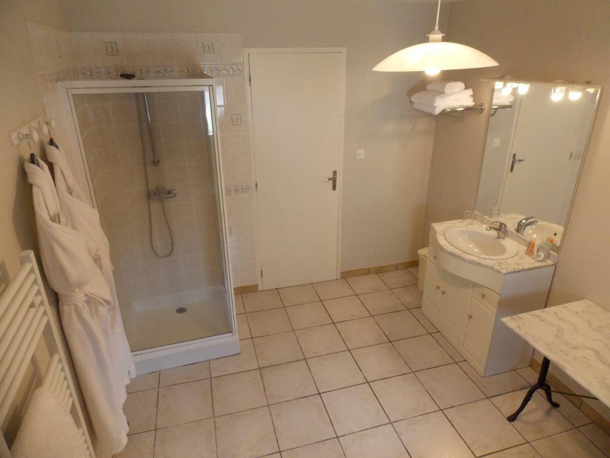 Chez Jousseaume Chambre D'Hotes Et Gites Saint-Ciers-Champagne 외부 사진