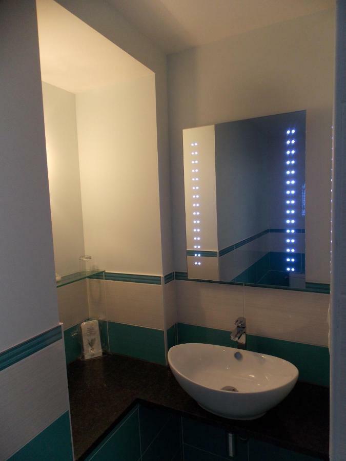 Chez Jousseaume Chambre D'Hotes Et Gites Saint-Ciers-Champagne 외부 사진